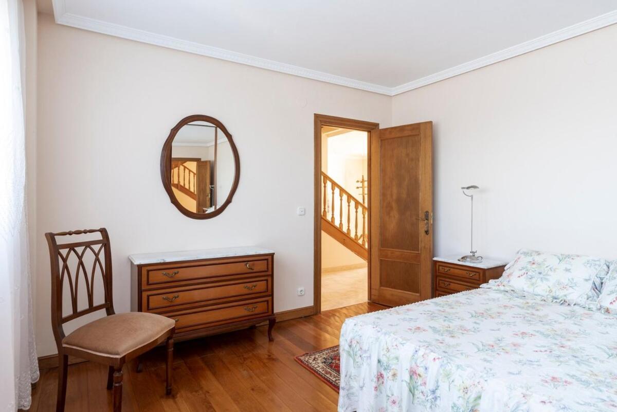 Casa Con Jardin En Gama Villa Bárcena de Cicero Eksteriør bilde